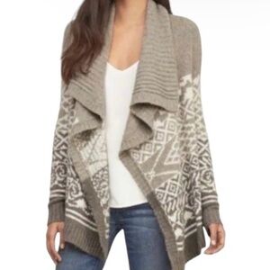 Abercrombie & Fitch Open Waterfall Neckline Printed Cardigan - XS in Beige/Grey